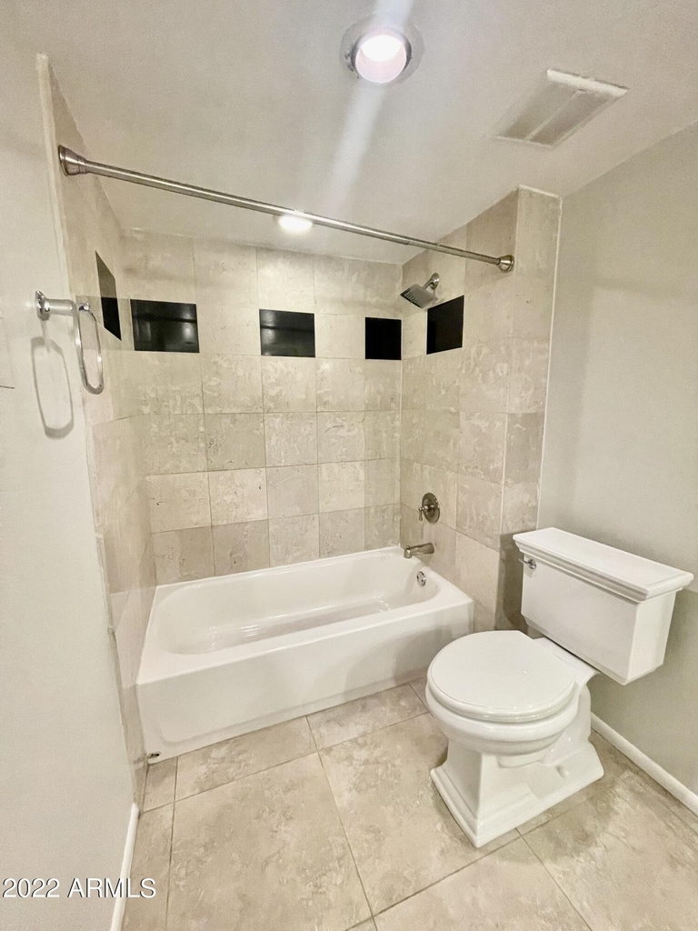 12212 N Paradise Village Parkway S - Photo 5