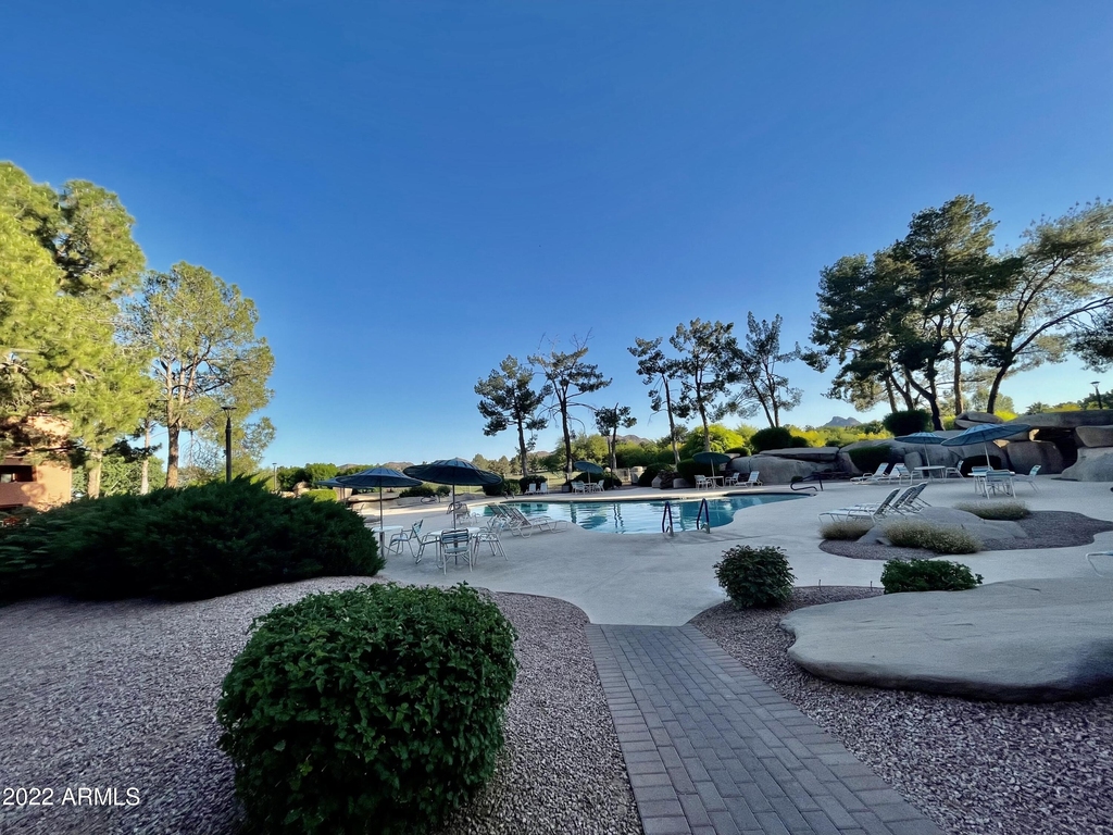 12212 N Paradise Village Parkway S - Photo 18