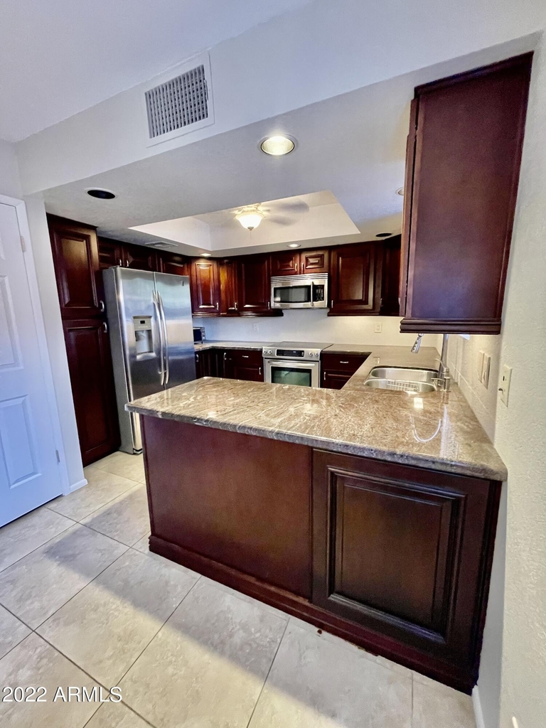 12212 N Paradise Village Parkway S - Photo 2