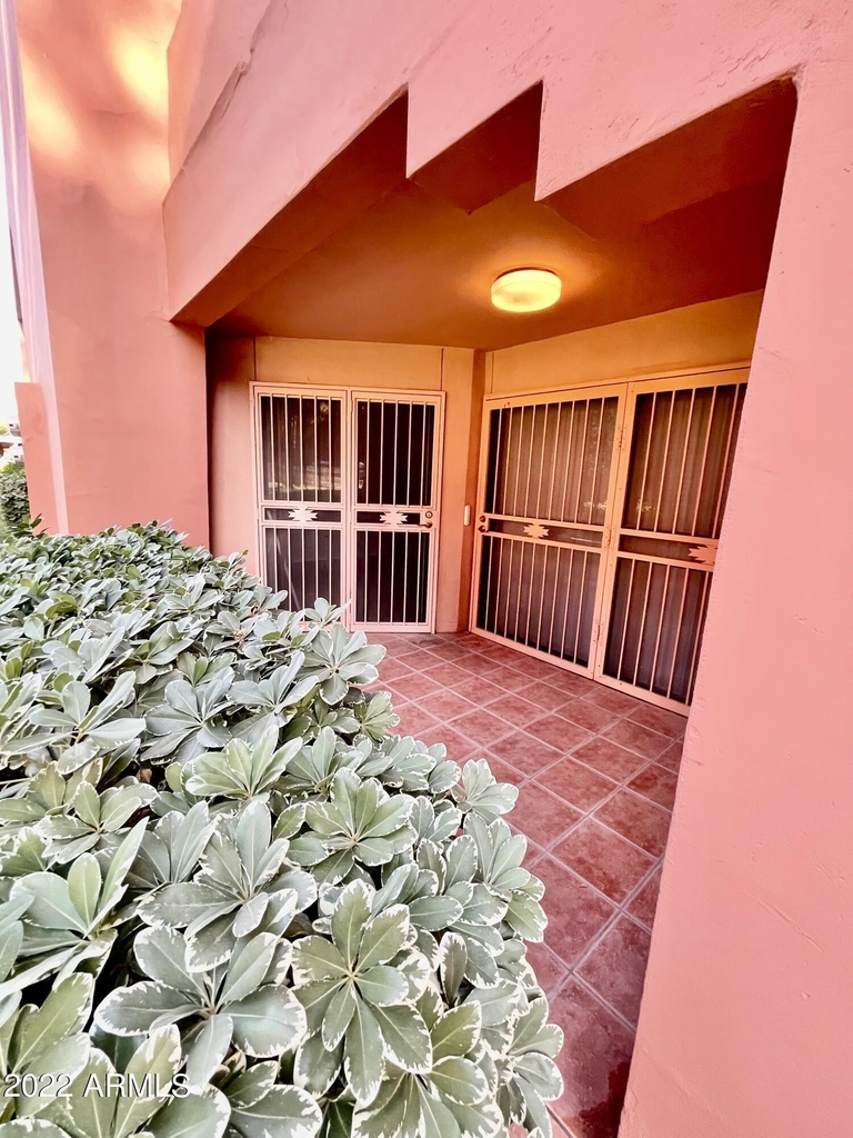 12212 N Paradise Village Parkway S - Photo 12