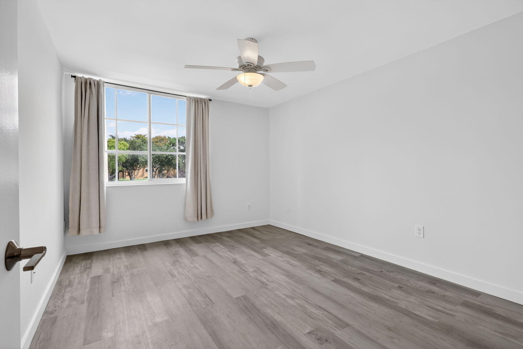 103 Yacht Club Way - Photo 29