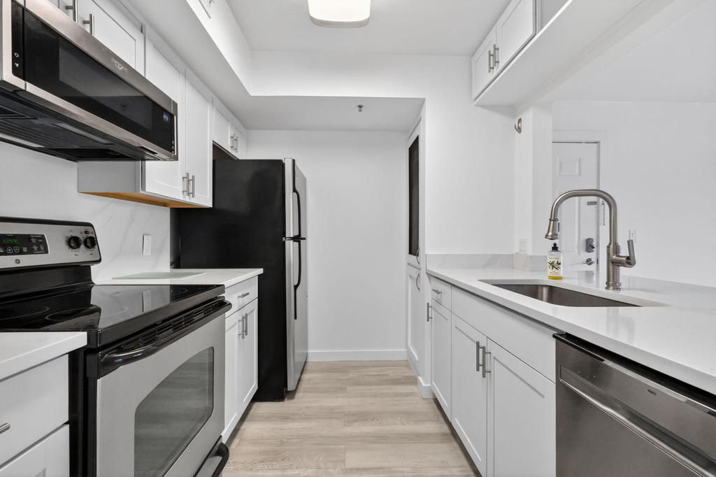 103 Yacht Club Way - Photo 17