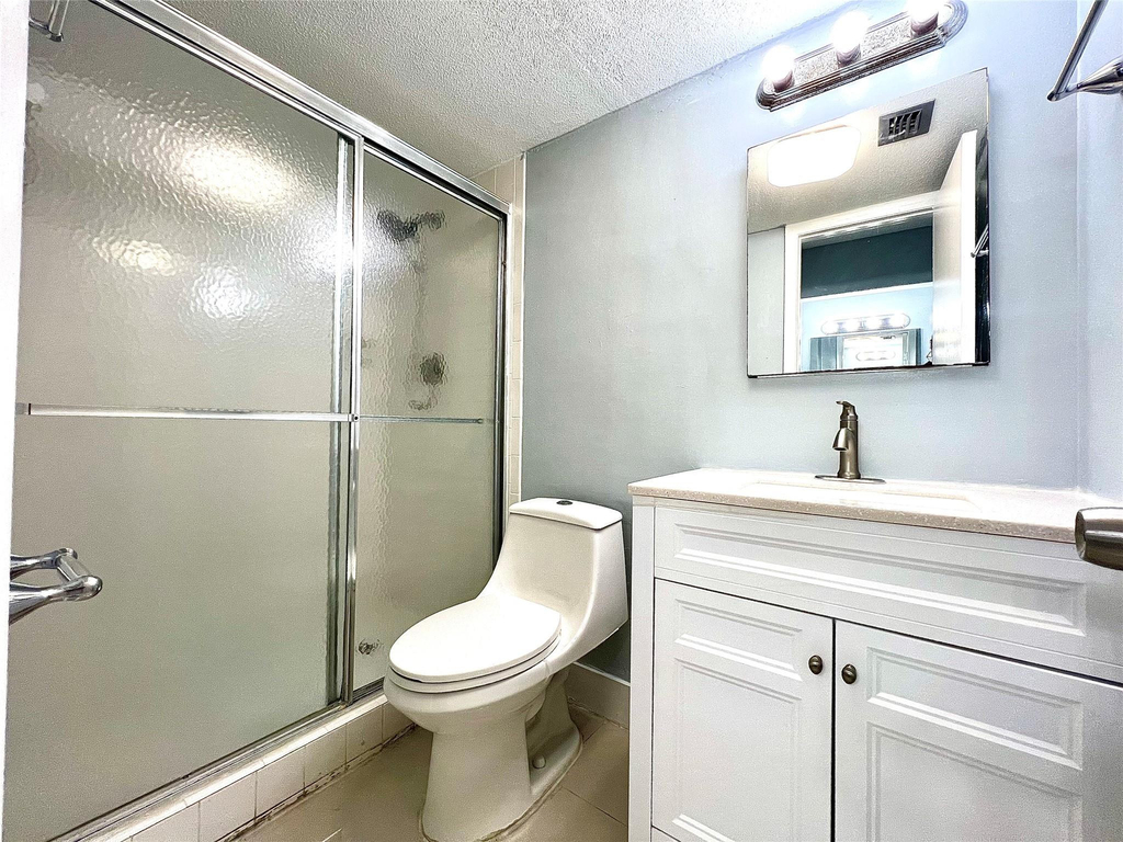 7450 Nw 17th Street - Photo 11