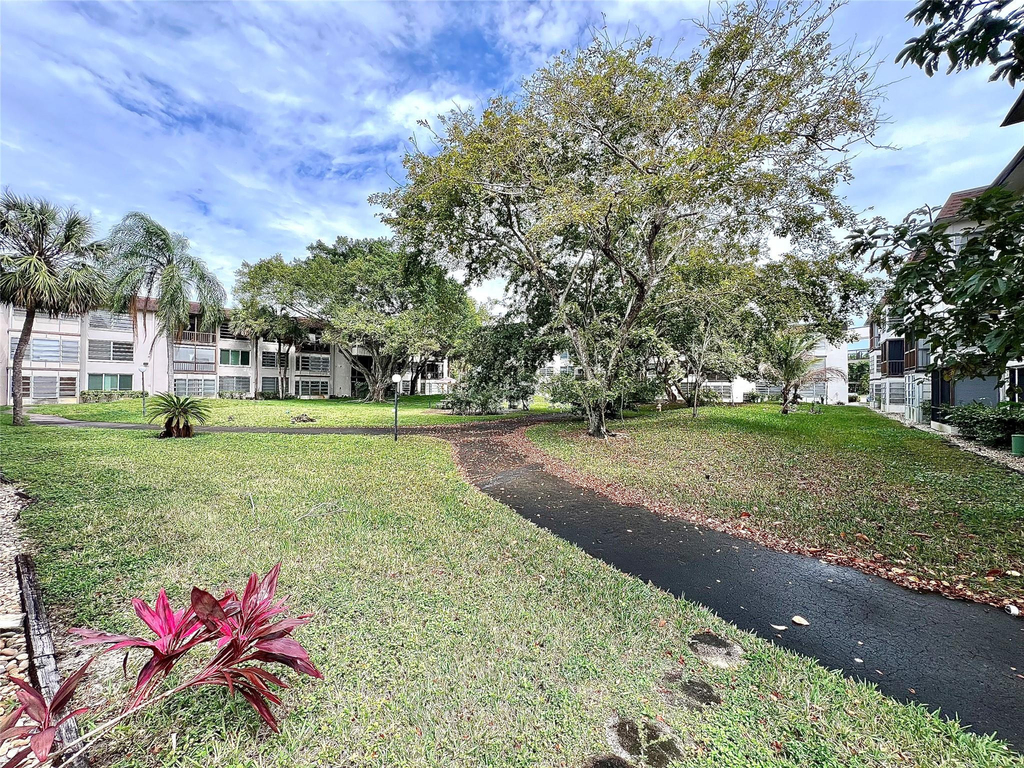 7450 Nw 17th Street - Photo 25