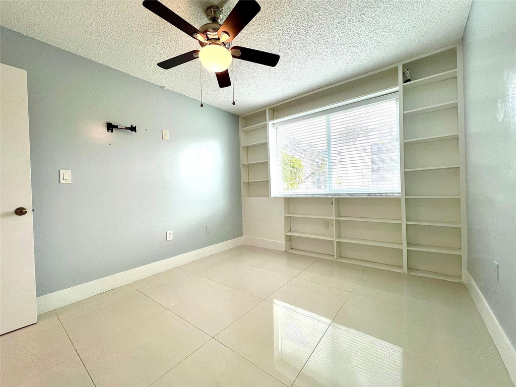 7450 Nw 17th Street - Photo 15