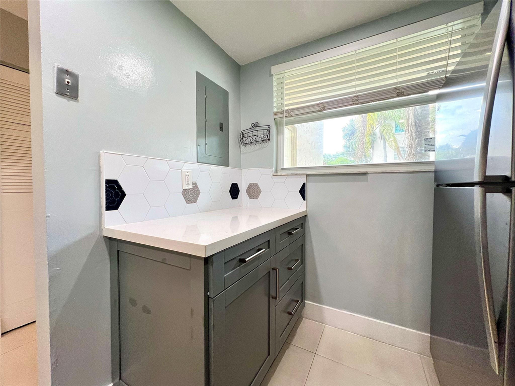 7450 Nw 17th Street - Photo 5