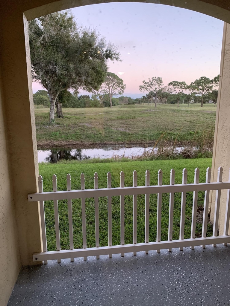2080 Greenview Shores Boulevard - Photo 8