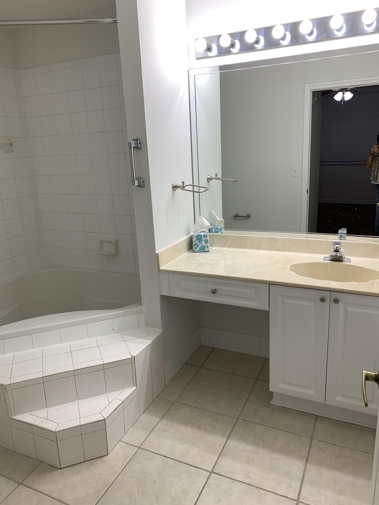 2080 Greenview Shores Boulevard - Photo 6