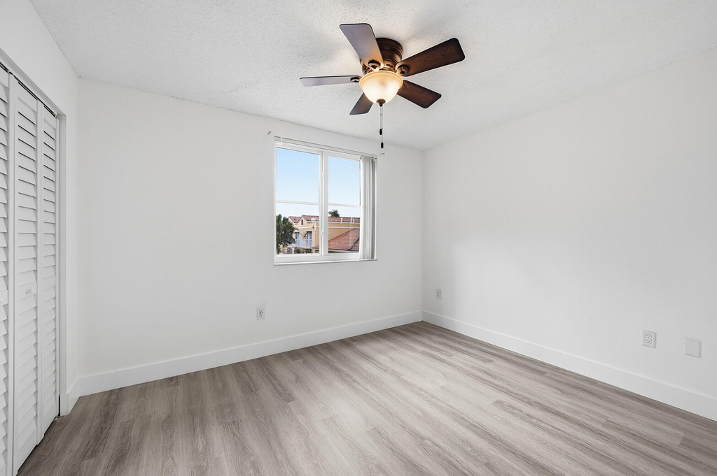 3832 Nw 90th Avenue - Photo 16