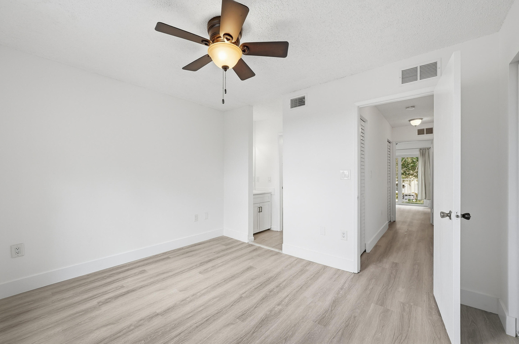 3832 Nw 90th Avenue - Photo 17