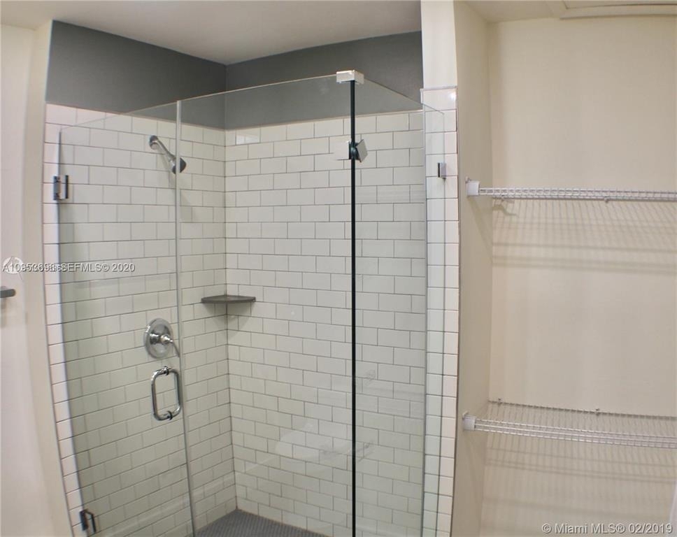 719 Sw 7th Street - Photo 0