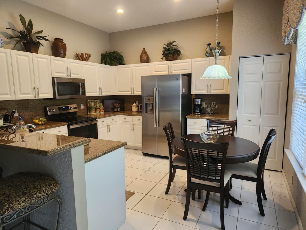 7940 Rockford Road - Photo 9