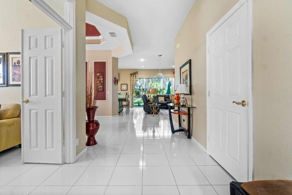 7940 Rockford Road - Photo 4
