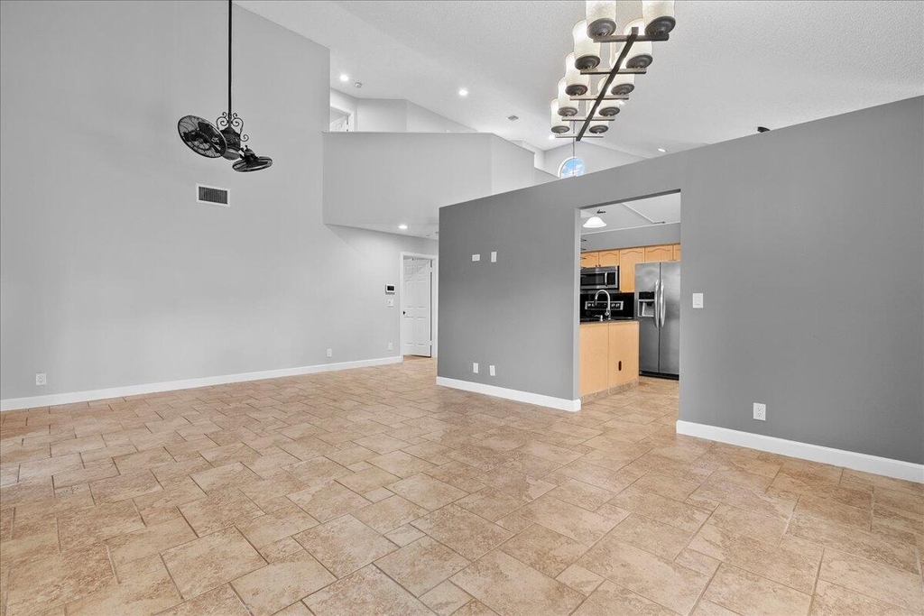 1714 Shoreside Circle - Photo 4