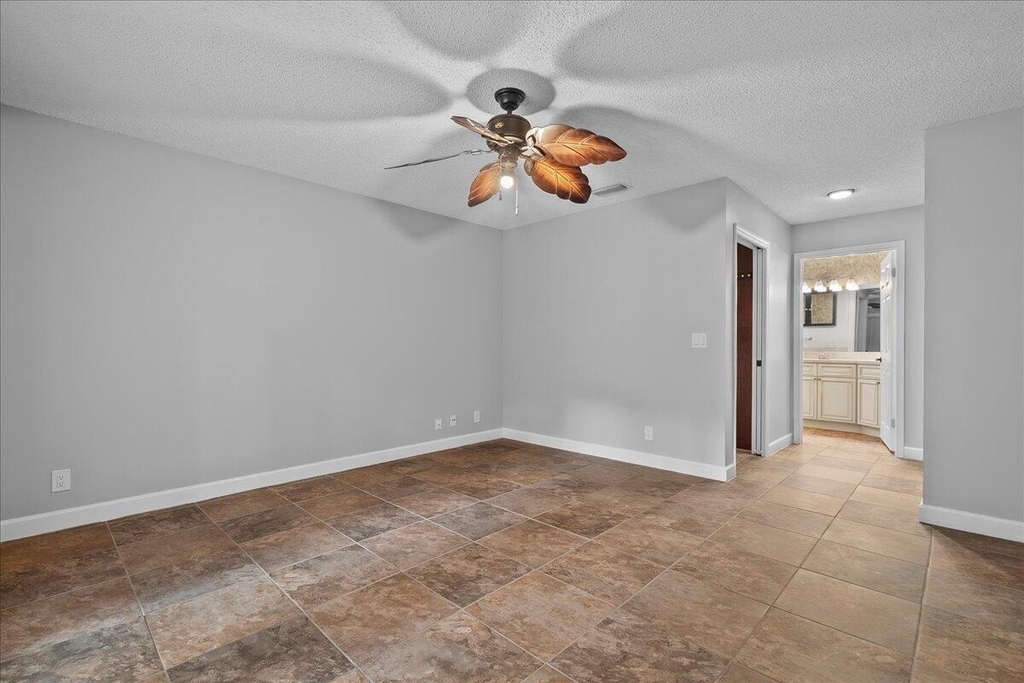 1714 Shoreside Circle - Photo 10