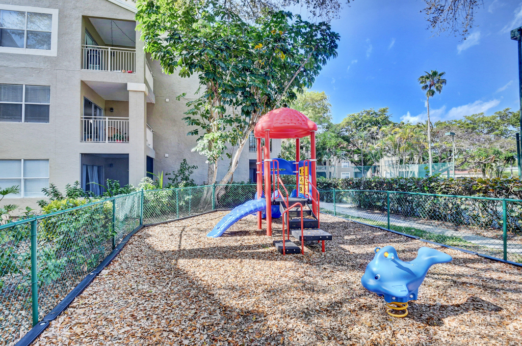 1745 Palm Cove Boulevard - Photo 17