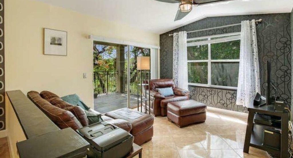 1745 Palm Cove Boulevard - Photo 2