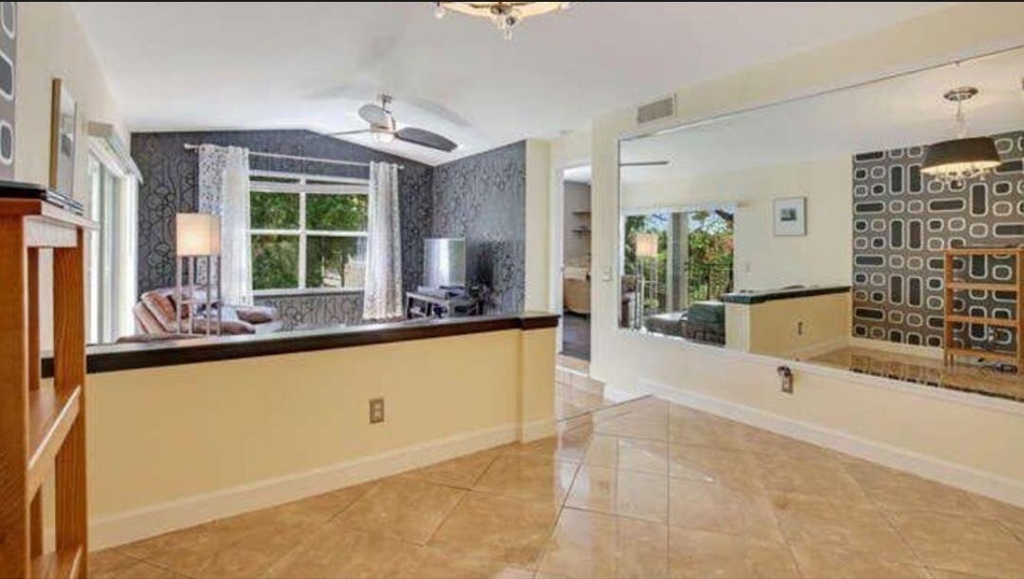 1745 Palm Cove Boulevard - Photo 3
