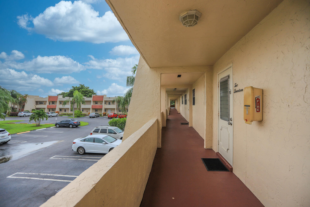 2500 Fiore Way - Photo 2