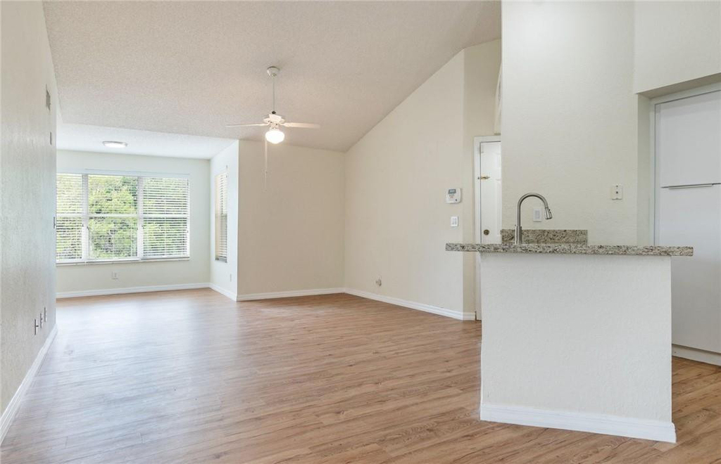 417 Vista Isles Drive - Photo 8
