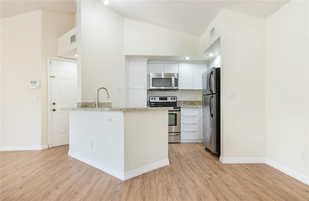 417 Vista Isles Drive - Photo 7