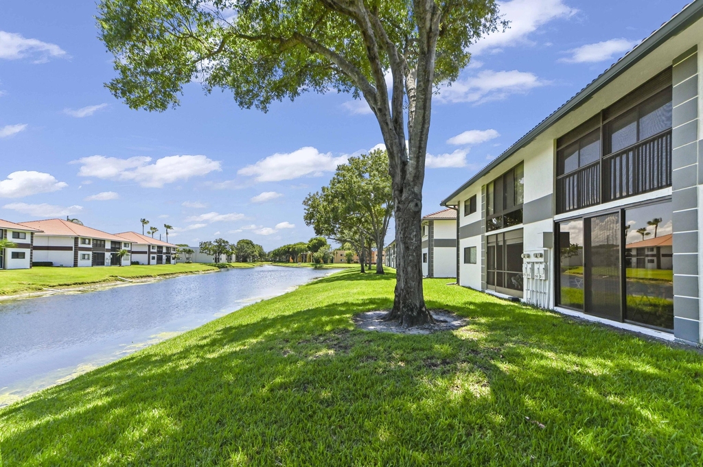 15234 Lakes Of Delray Boulevard - Photo 23