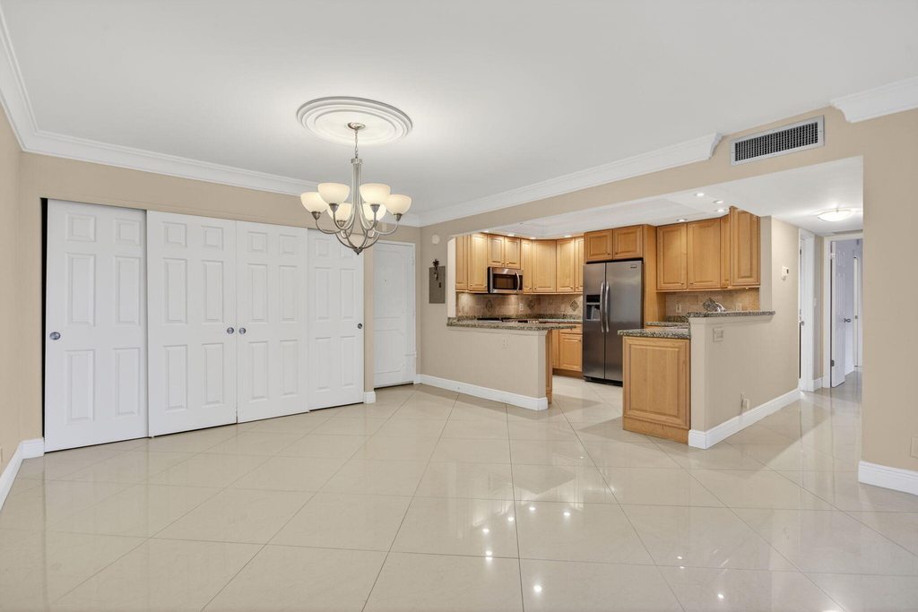 405 N Ocean Boulevard - Photo 2