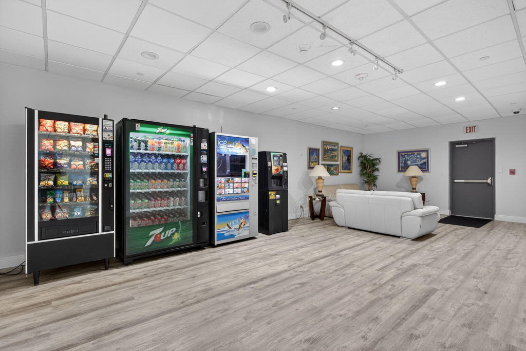 405 N Ocean Boulevard - Photo 36