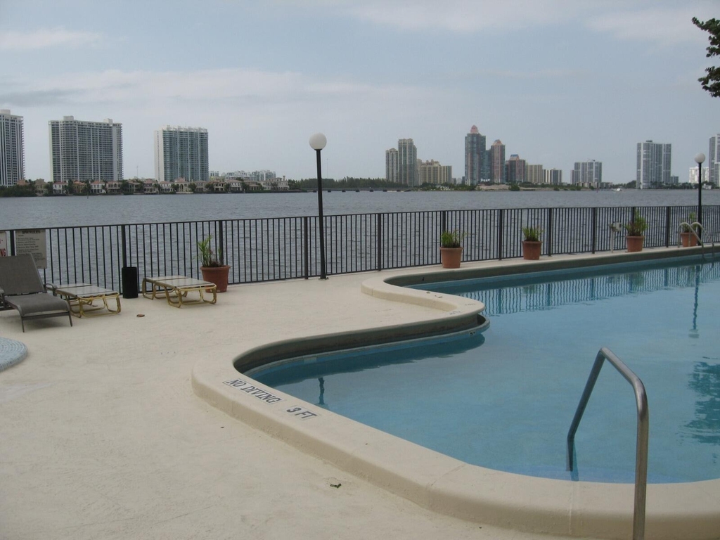 17500 N Bay Road - Photo 6