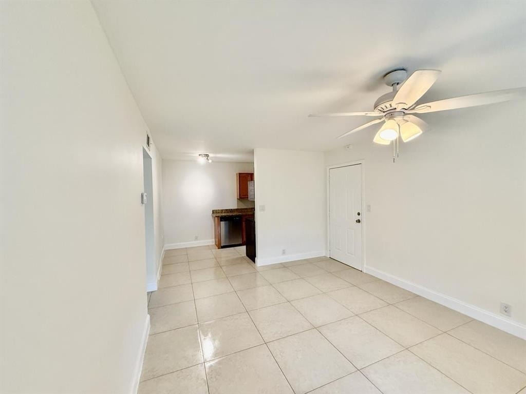 601 Ne 29th Drive - Photo 7