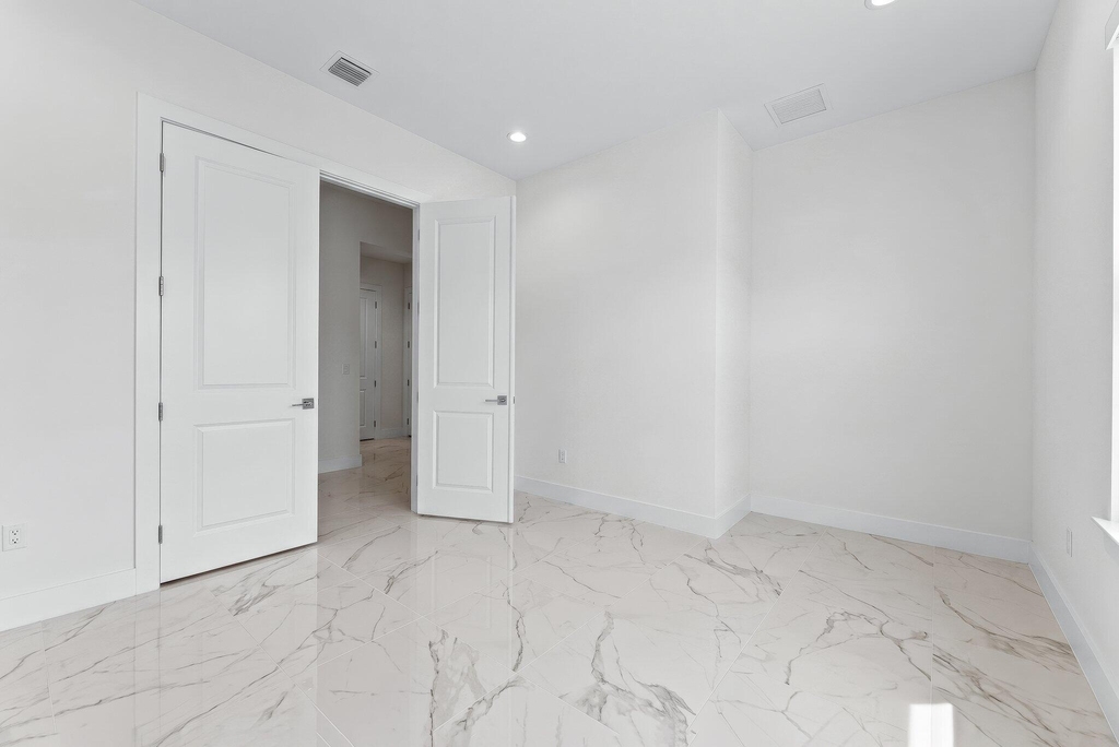 10145 Timber Creek Way - Photo 11