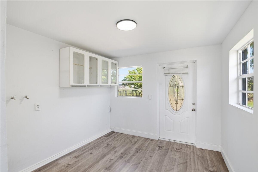 270 Sw 10th Avenue - Photo 15