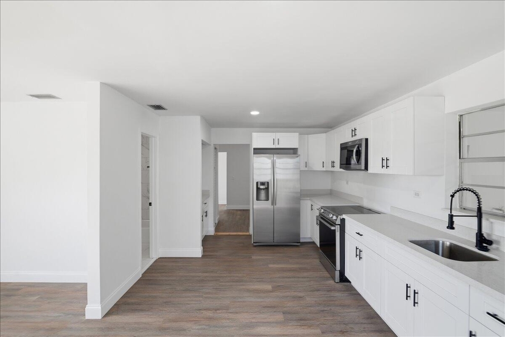 270 Sw 10th Avenue - Photo 8