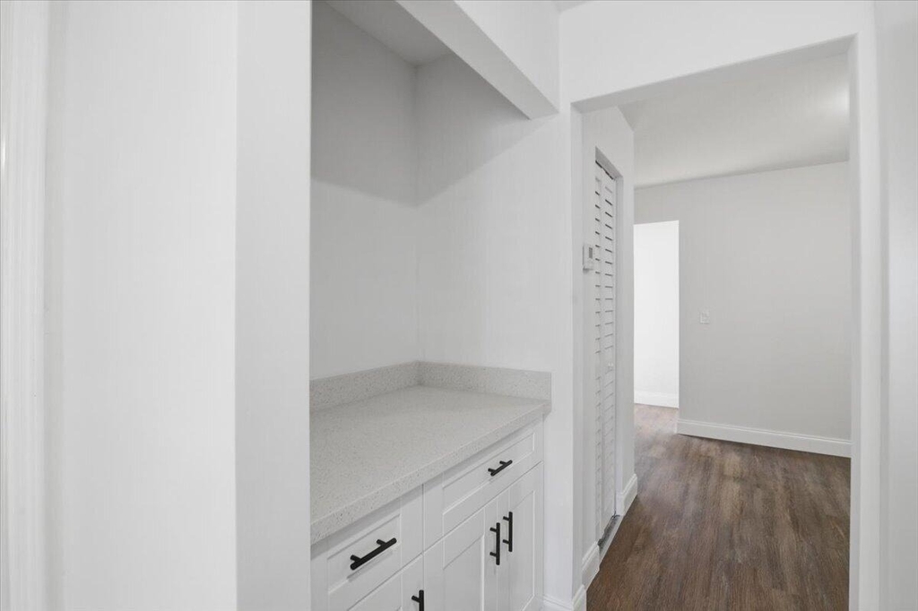 270 Sw 10th Avenue - Photo 13