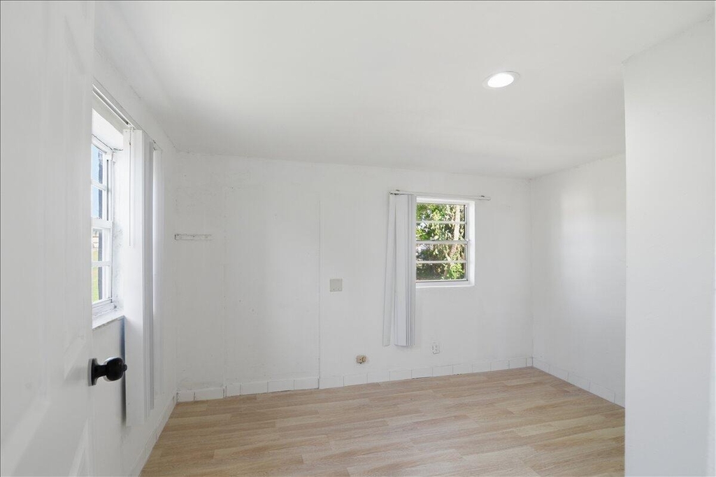 270 Sw 10th Avenue - Photo 24