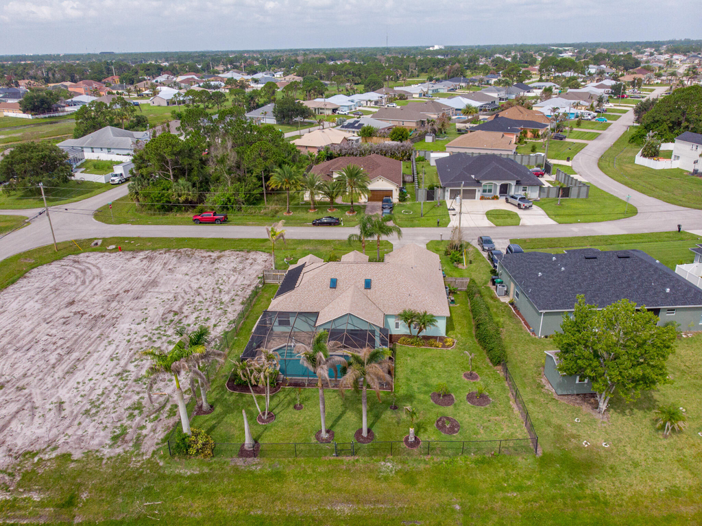 5593 Nw Wesley Road - Photo 50