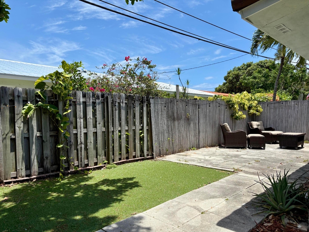 1605 Ne 50th Court - Photo 10