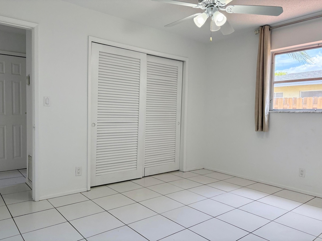 1605 Ne 50th Court - Photo 18