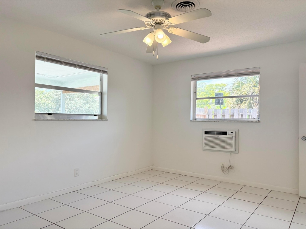 1605 Ne 50th Court - Photo 14