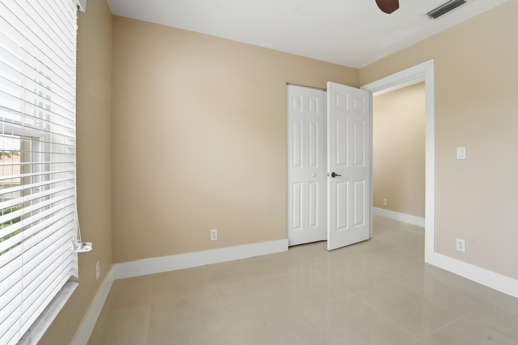 1780 Pierside Circle - Photo 9