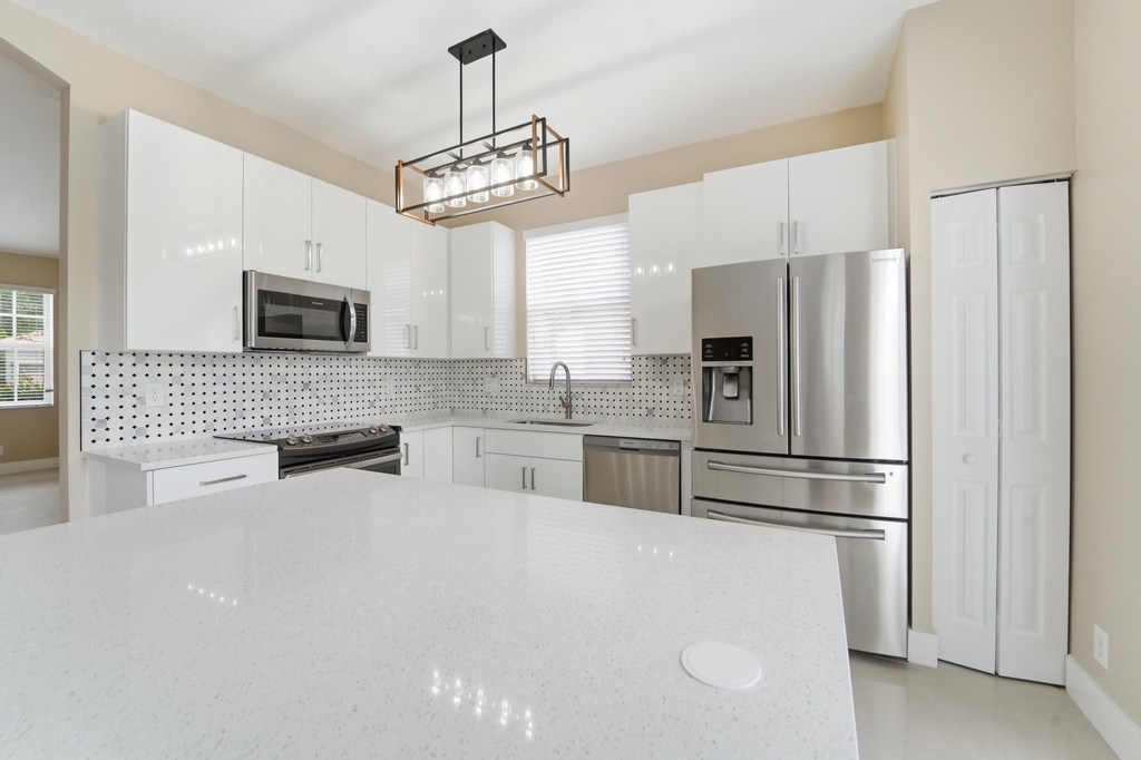 1780 Pierside Circle - Photo 1