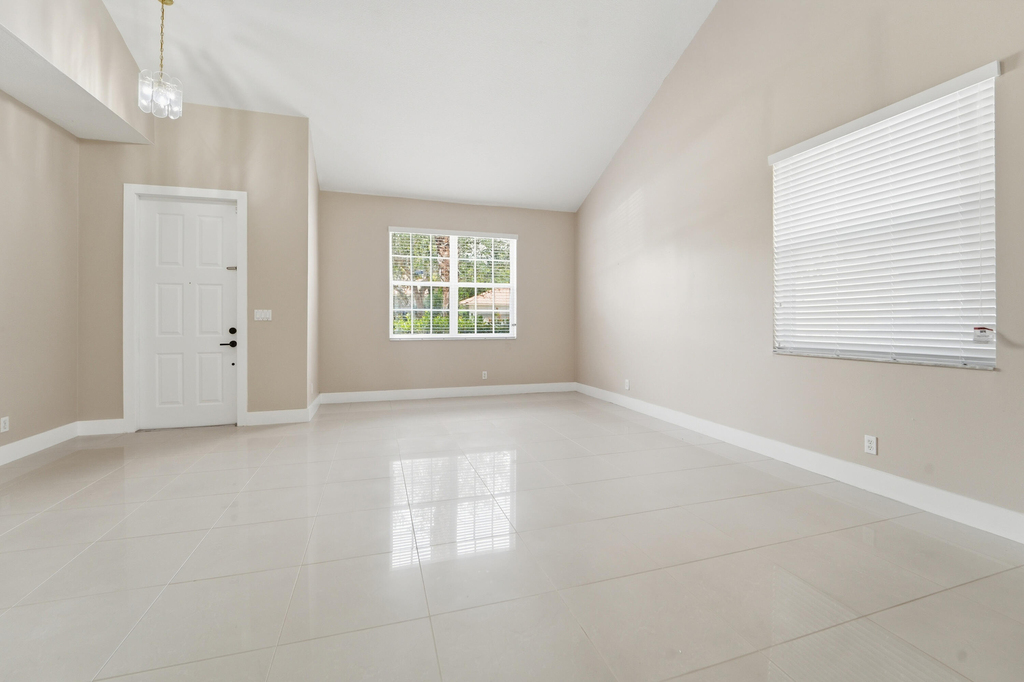 1780 Pierside Circle - Photo 4