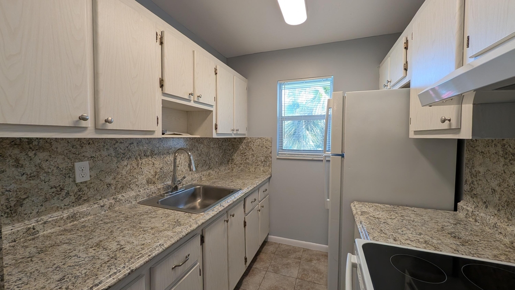 2301 Se 4th Street - Photo 18