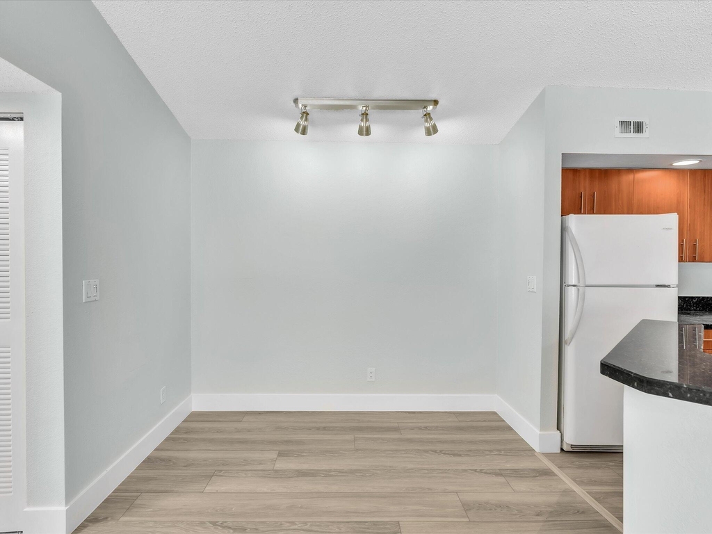 731 Vista Isles Drive - Photo 6