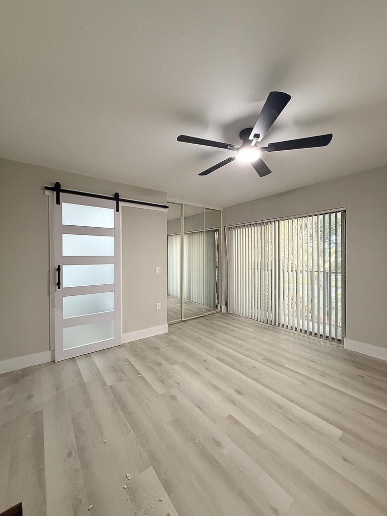 205 Charter Way - Photo 8