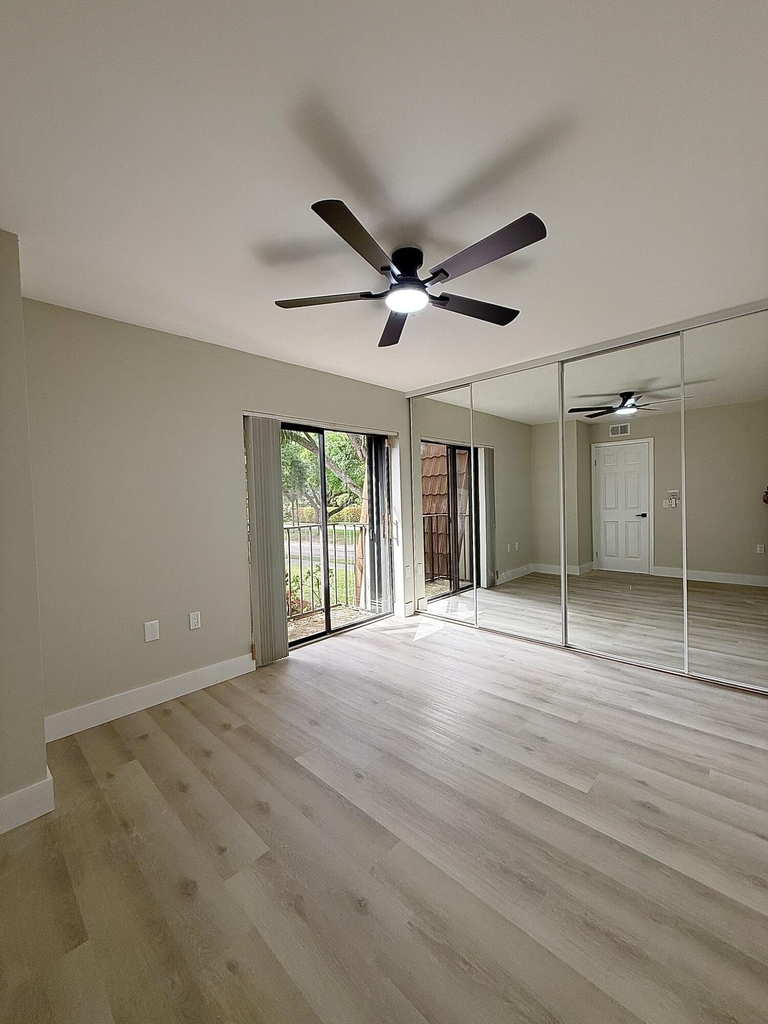 205 Charter Way - Photo 9