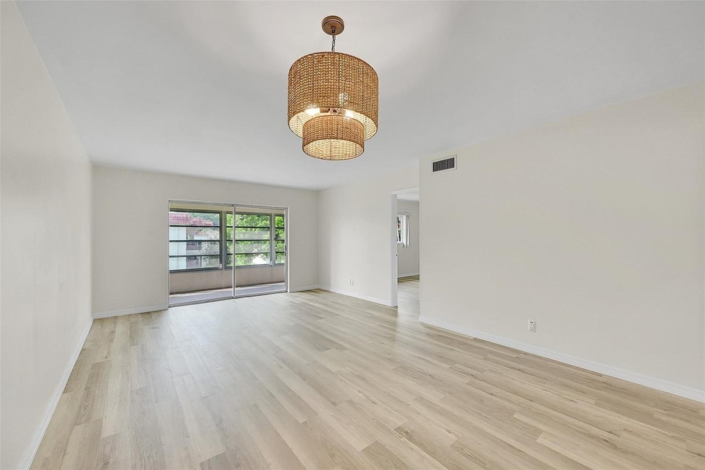 23 Abbey Lane - Photo 6