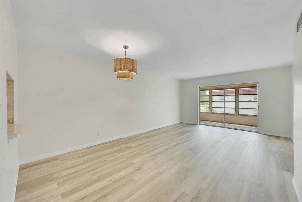 23 Abbey Lane - Photo 5