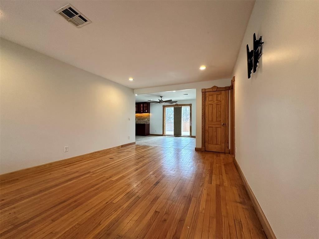 2833 Kent Drive - Photo 1