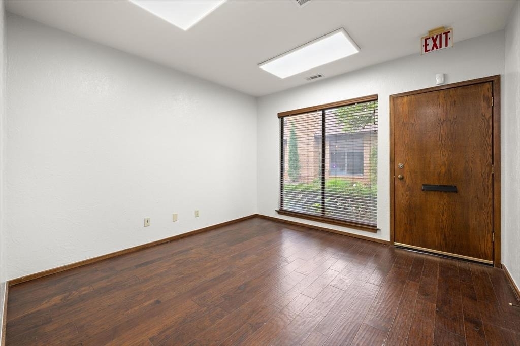 1616 E 19th Street - Photo 4